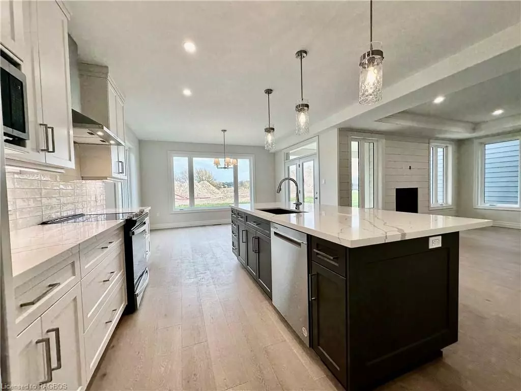 Kincardine, ON N2Z 1J4,95 INVERNESS ST N