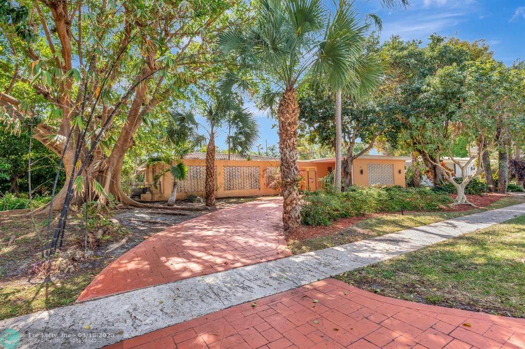 840 SW 3rd St, Boca Raton, FL 33486