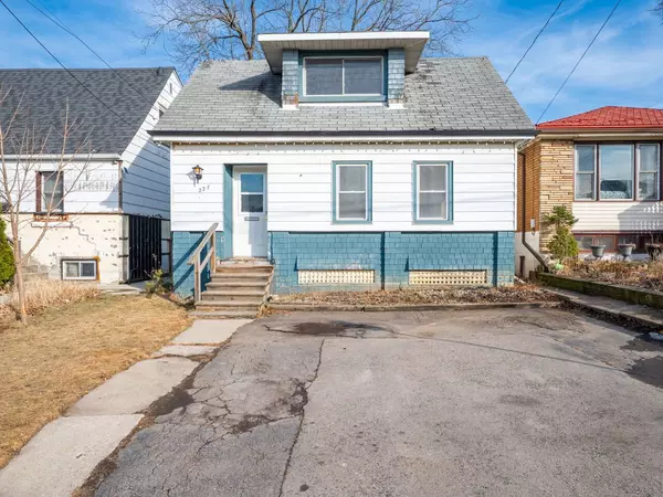 227 East 23rd ST, Hamilton, ON L8V 2X2