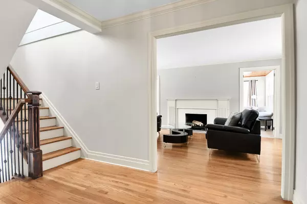 Rockcliffe Park, ON K1M 0N5,125 LANSDOWNE RD S