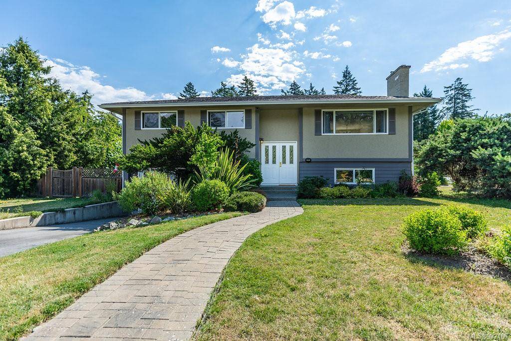 Central Saanich, BC V8M 1A5,6743 Wendonna Pl