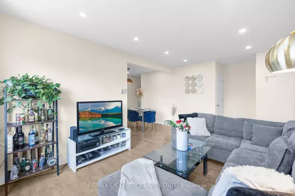 Oshawa, ON L1J 6G4,1100 Oxford ST #73