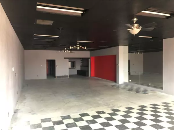 Abilene, TX 79605,2526 S 7th Street