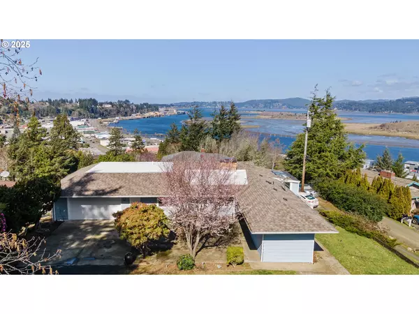Coos Bay, OR 97420,546 W FIR AVE