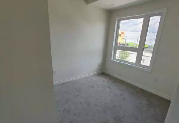 Toronto E08, ON M1J 2E1,2789 Eglinton Avenue East AVE E #423