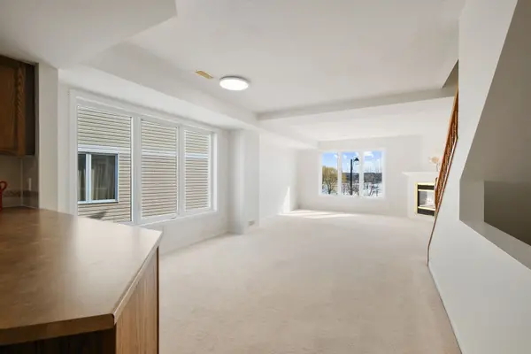 Orleans - Cumberland And Area, ON K4A 4T9,513 Aquaview DR