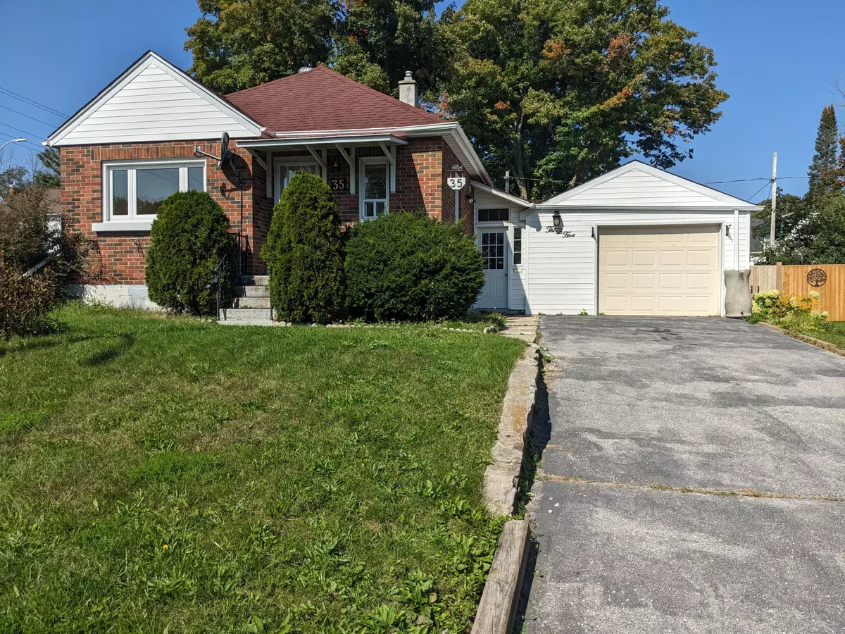 Orillia, ON L3V 2V5,35 Argyle AVE