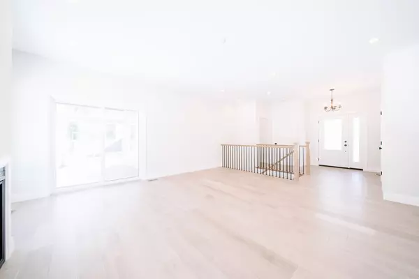 Tiny, ON L9M 1R3,34 Bellehumeur RD