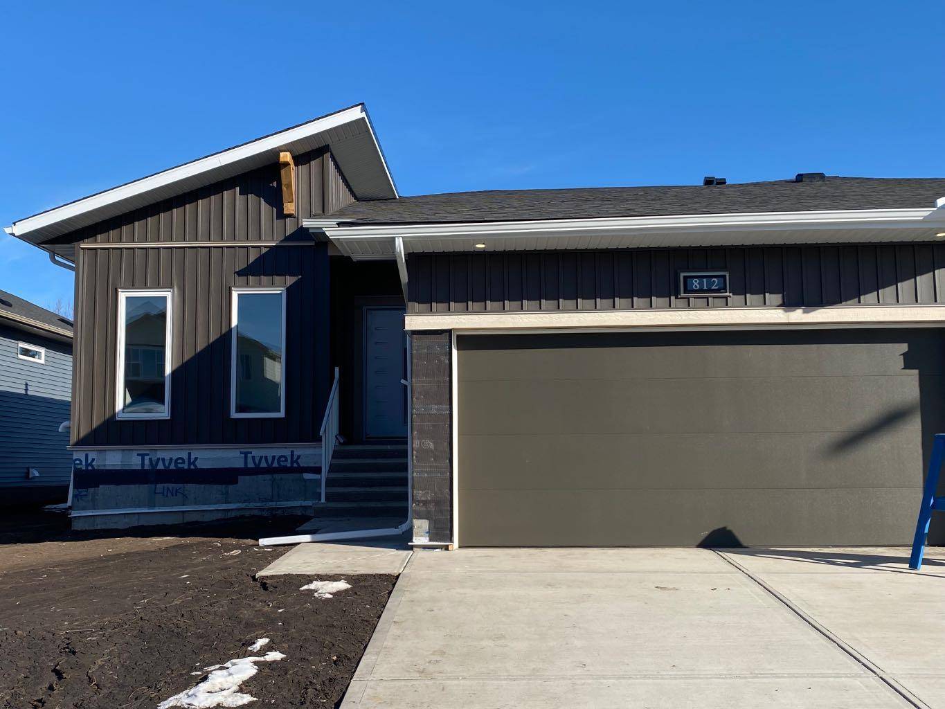 812 Mandalay Link, Carstairs, AB T0M0N0