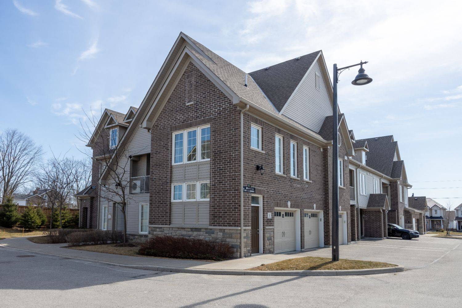 1430 Gord Vinson AVE #7, Clarington, ON L1E 0J6