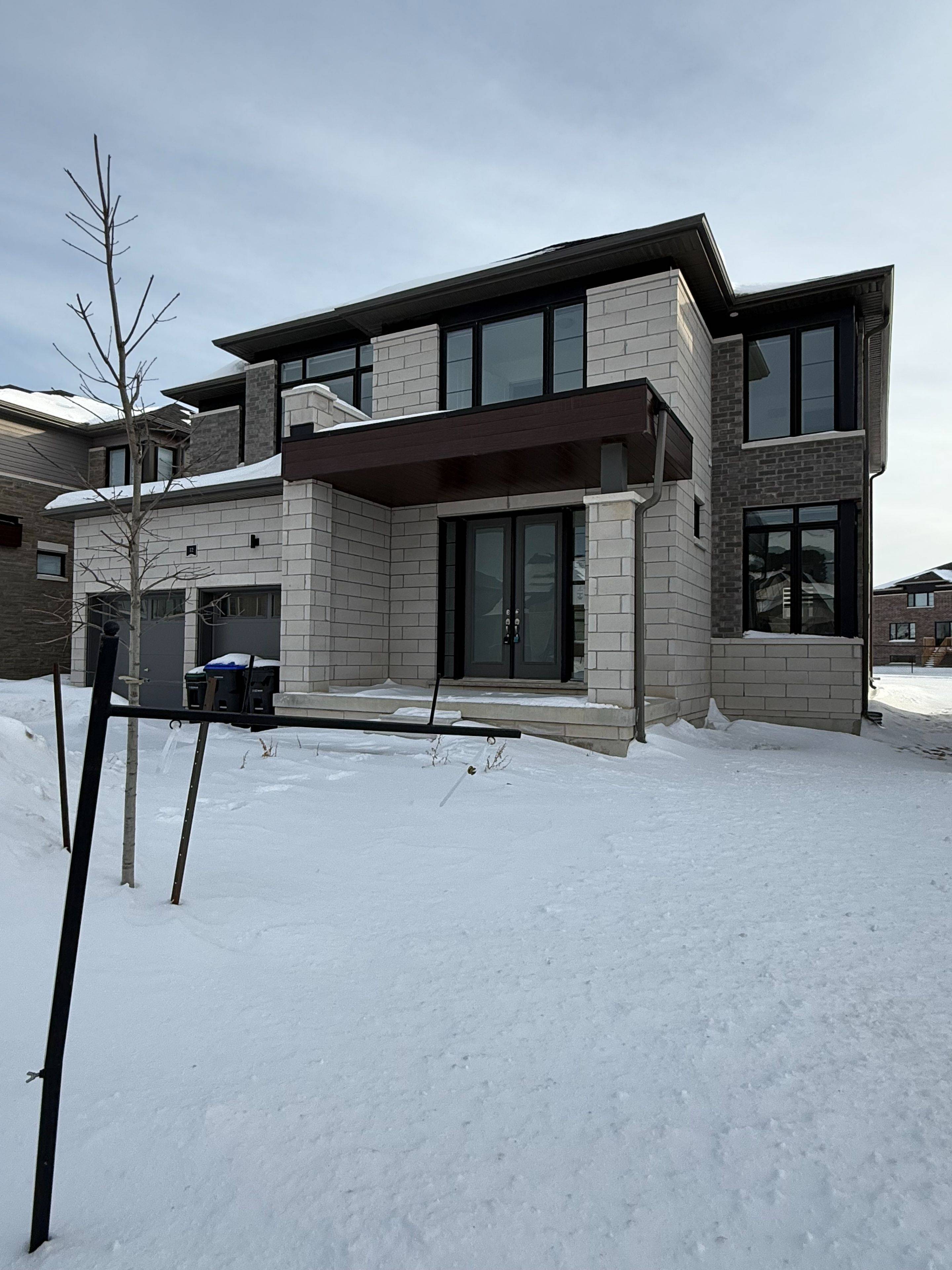 Wasaga Beach, ON L9Z 0N4,12 Rosanne CIR