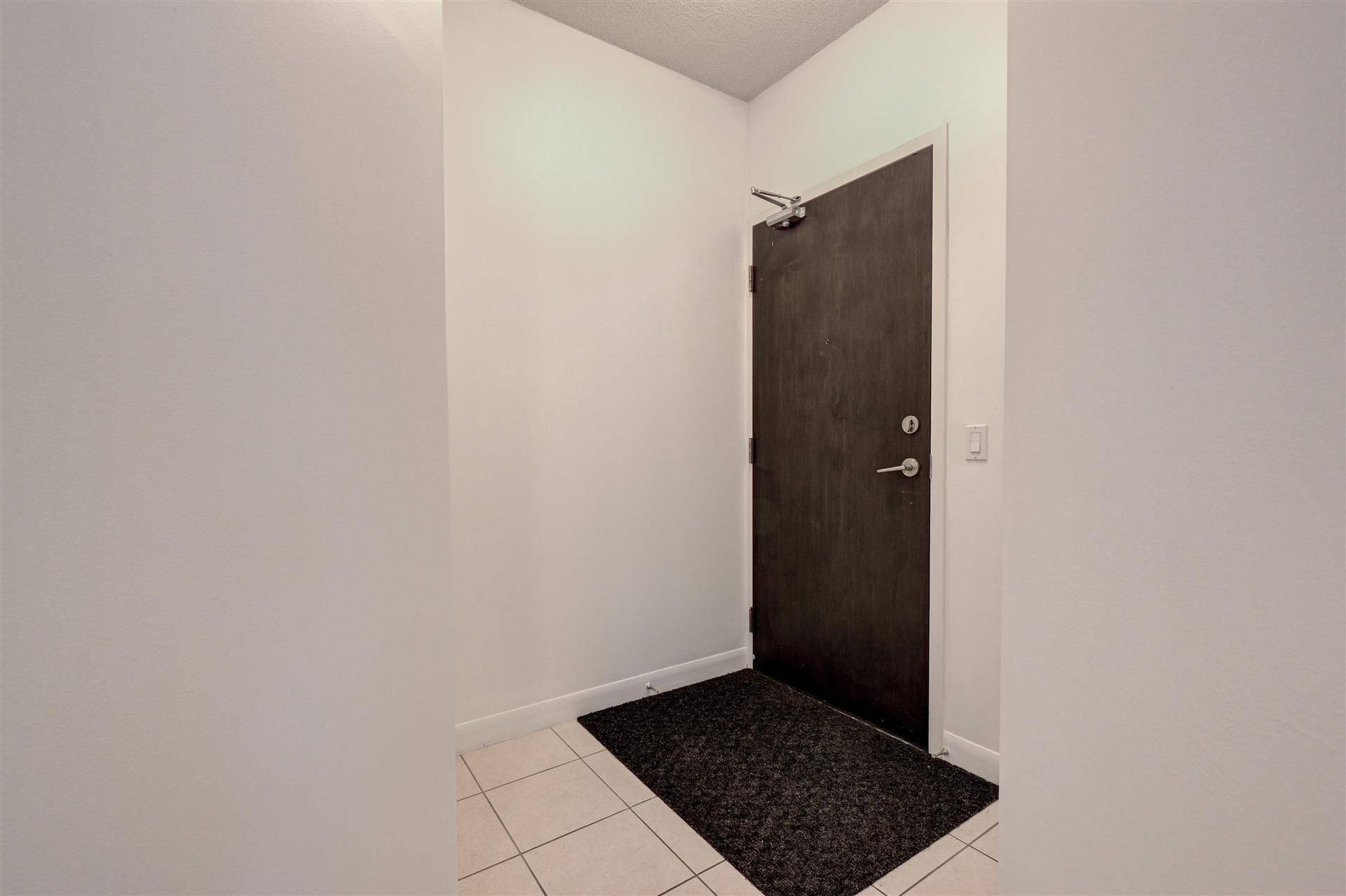 Toronto W08, ON M9C 0A3,225 Sherway Gardens RD #402