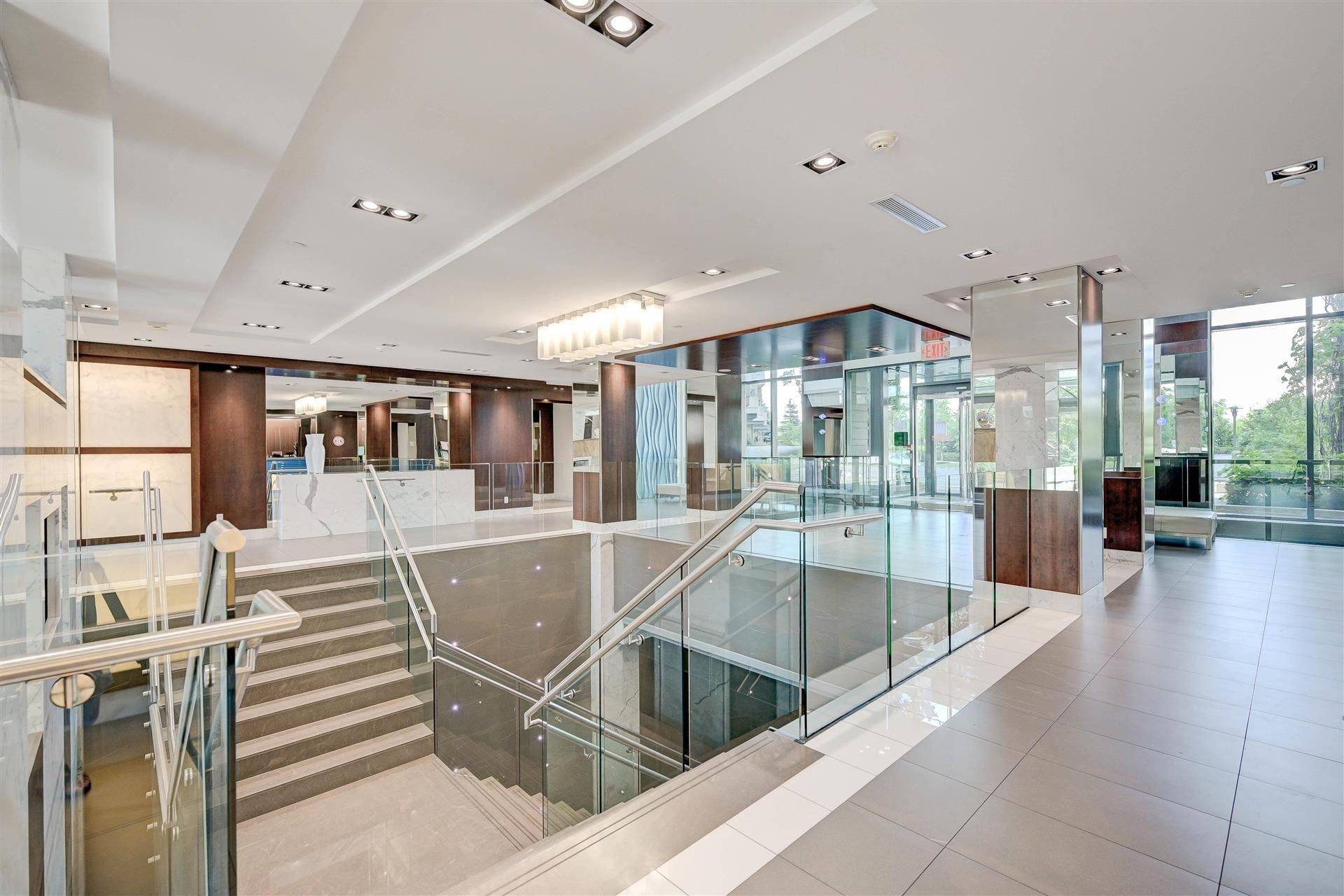 Toronto W08, ON M9C 0A3,225 Sherway Gardens RD #402