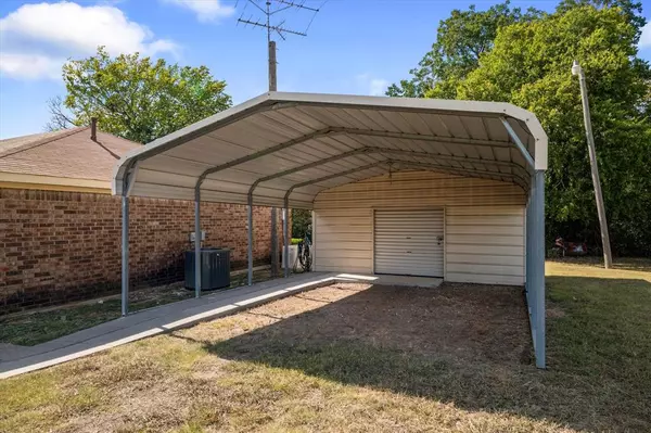 Van Alstyne, TX 75495,15238 US HIGHWAY 75 Highway