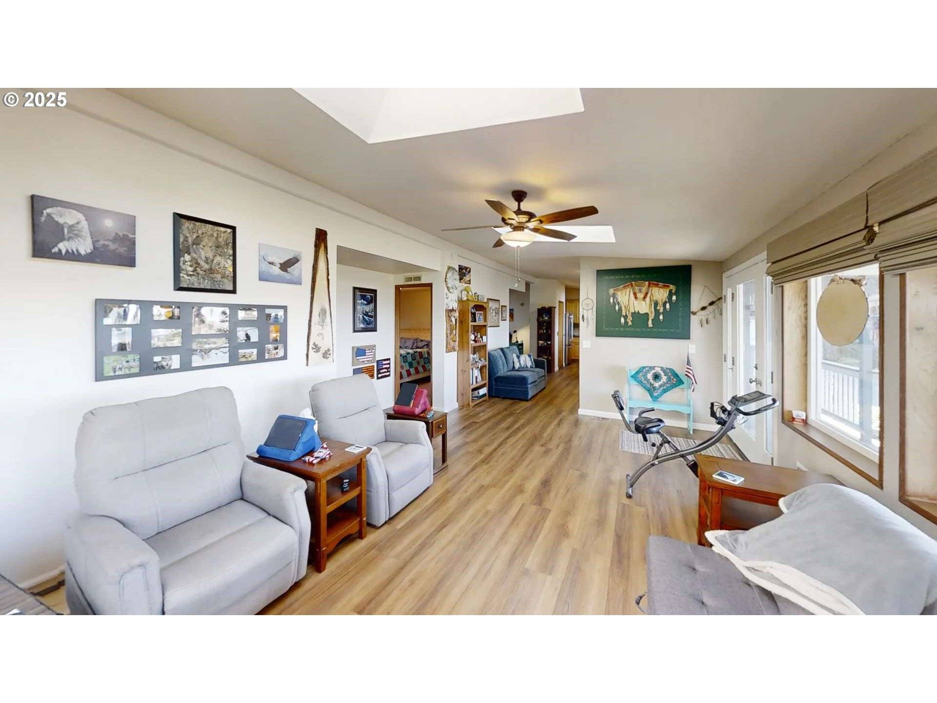 Brookings, OR 97415,15179 MCVAY LN