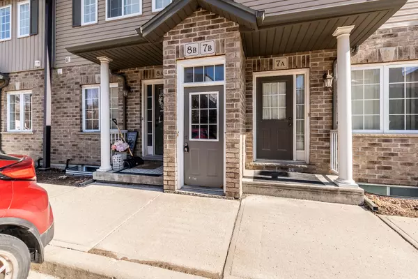 Kitchener, ON N2E 0E3,38 Howe DR #8B