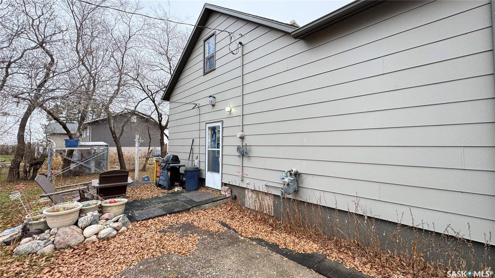 Loreburn, SK S0H 2S0,729 Lore AVENUE