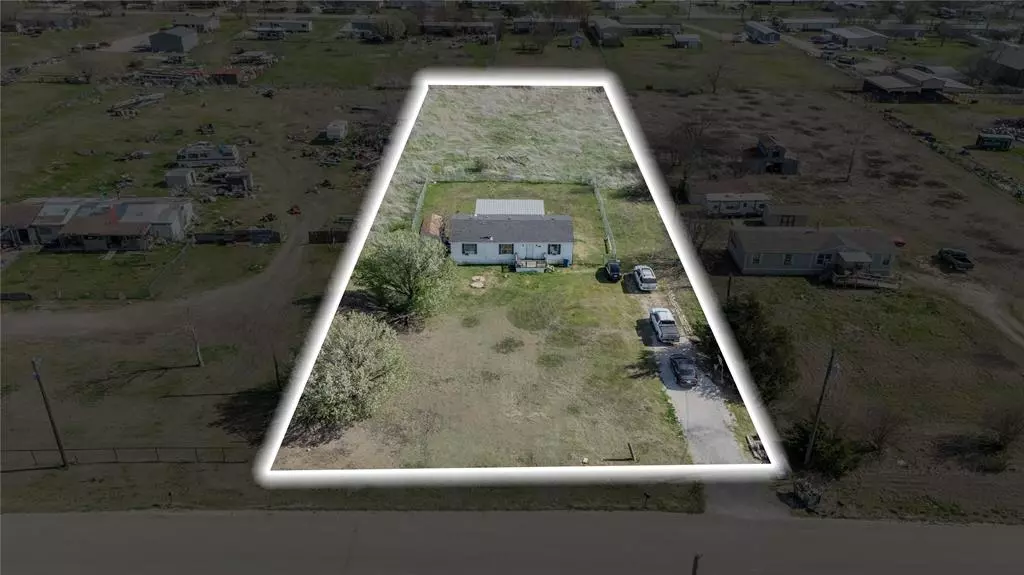 9020 Sallys Way, Alvarado, TX 76009