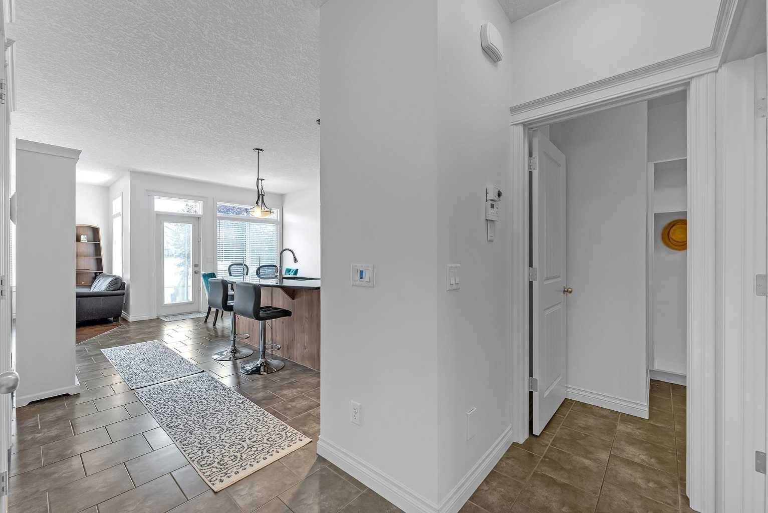 Airdrie, AB T4B 0G1,158 Prairie Springs CRES SW