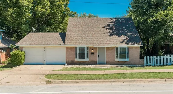 214 Oriole Boulevard,  Duncanville,  TX 75116