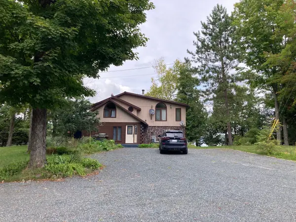 Tudor And Cashel, ON K0L 1W0,1179 Weslemkoon Lake RD ##B