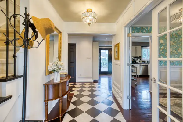 North Dumfries, ON N0B 1E0,6 Marshall AVE