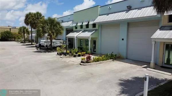1200 NE 7th Ave #3, Fort Lauderdale, FL 33304