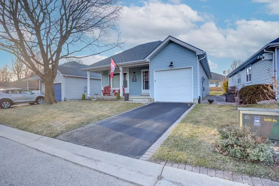 26 Edwin CRES, Tillsonburg, ON N4G 5H6