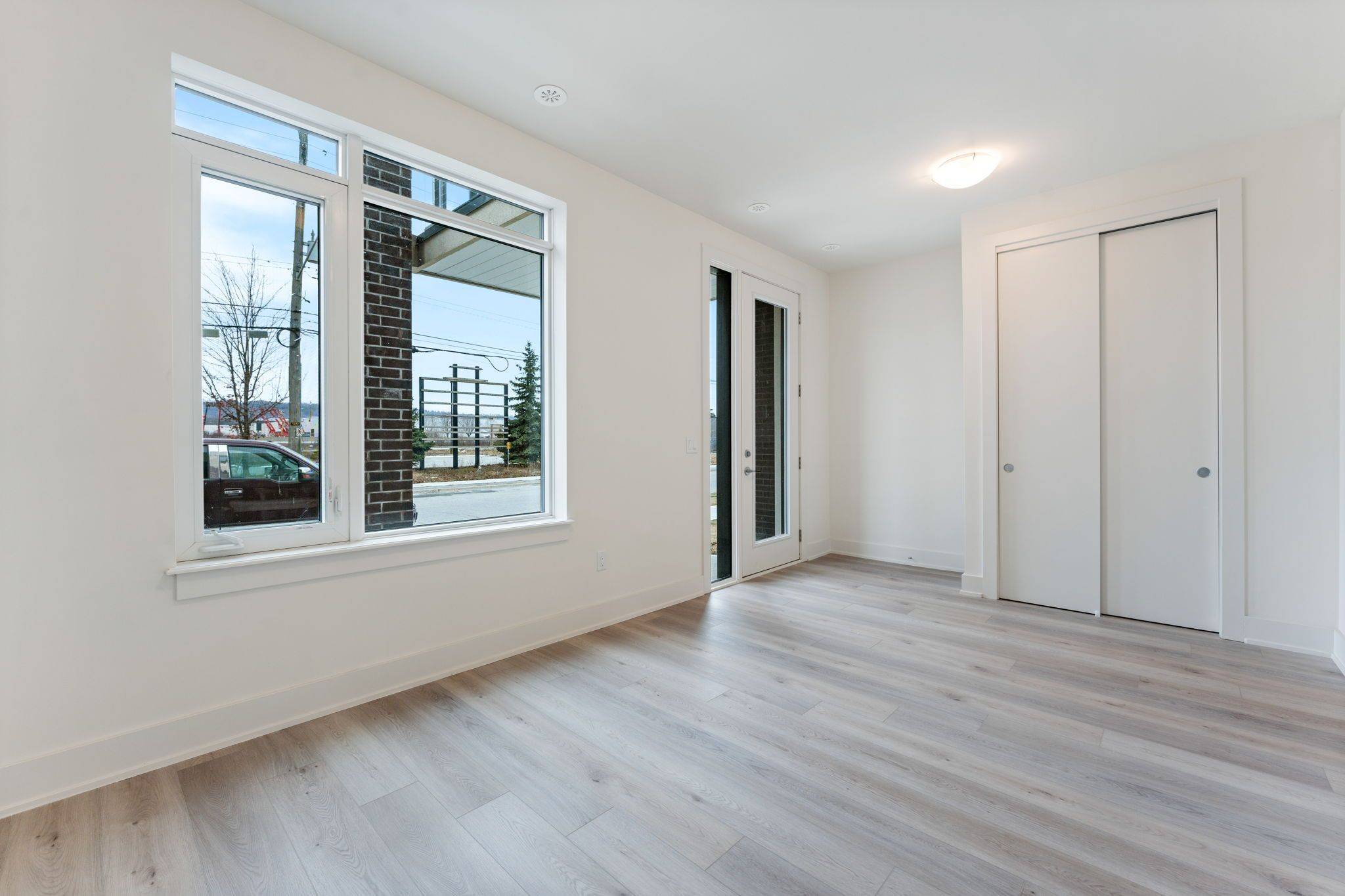 Grimsby, ON L3M 4E8,50 Windward DR