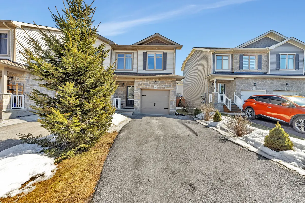 Mississippi Mills, ON K0A 1A0,531 Stanley Brothers ST