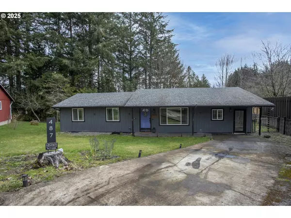 Clatskanie, OR 97016,487 SW JUNIPER CT