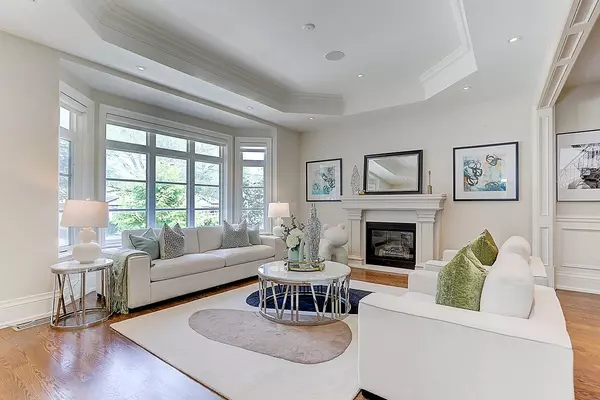 Toronto C07, ON M2R 1E5,297 Churchill AVE