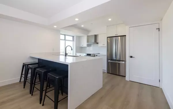 135 Pond DR #1508-1509, Markham, ON L3T 7V6