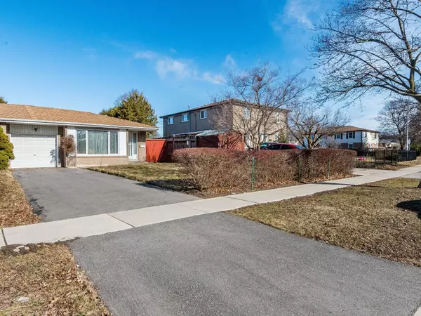 Brampton, ON L6T 1J5,8 Dearbourne BLVD