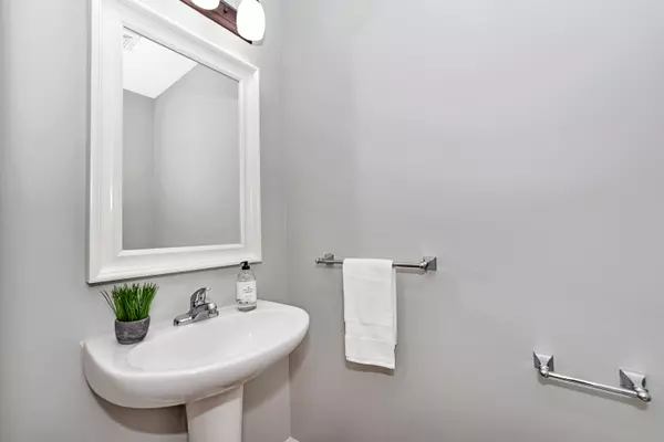 Mississippi Mills, ON K0A 1A0,531 Stanley Brothers ST