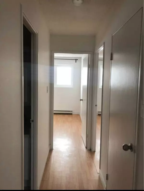 Toronto E08, ON M1M 3T7,91 Muir DR #76
