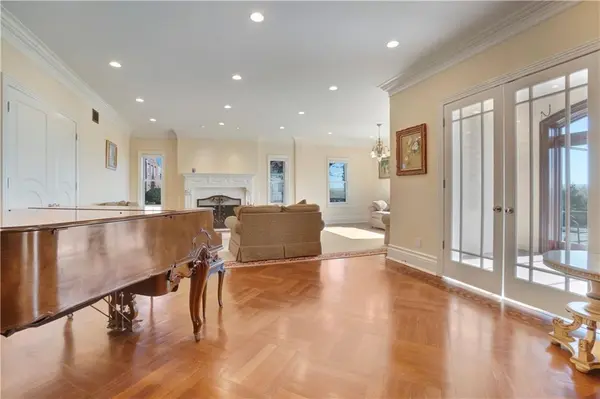 137 Beach 144th ST, Brooklyn, NY 11694