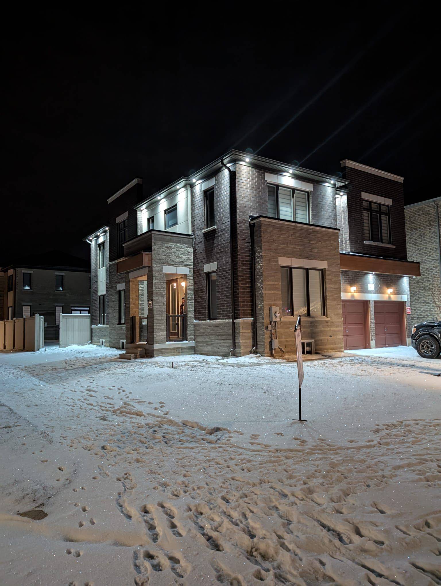 Hamilton, ON L8B 1Z7,466 HUMPHREY ST