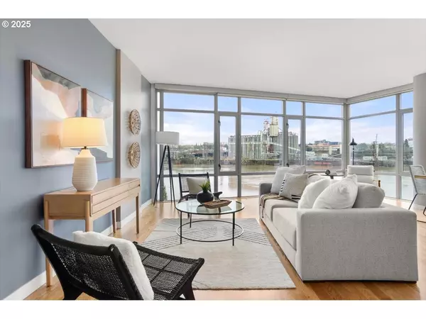 Portland, OR 97209,1310 NW NAITO PKWY #402A