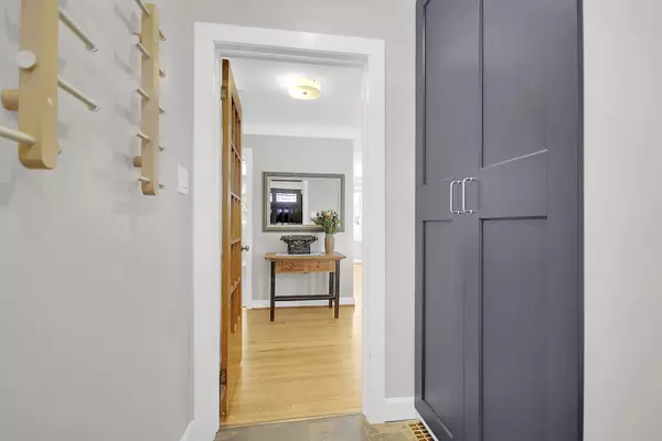 Carlington - Central Park, ON K1Z 8E8,1343 Dorchester AVE