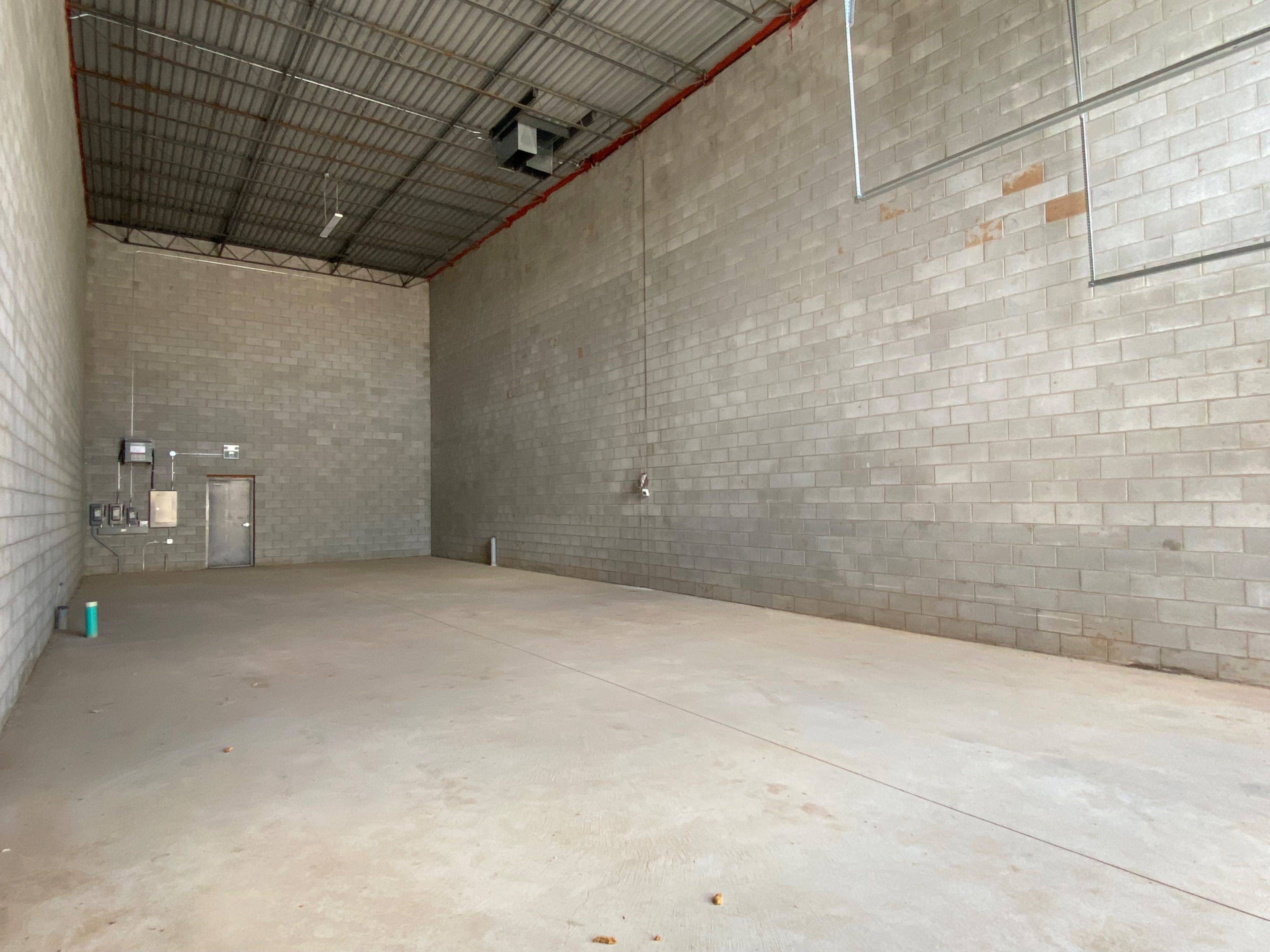 Burlington, ON L7T 0C5,1156 King RD #32