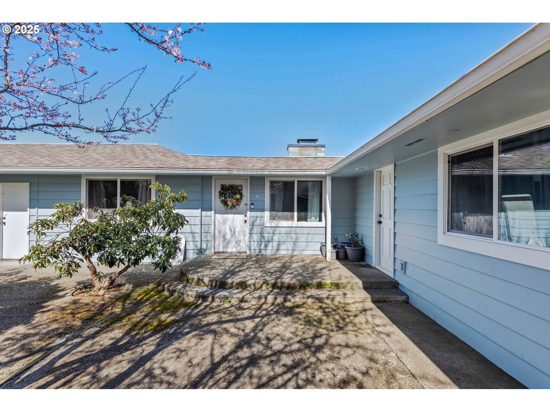 Coos Bay, OR 97420,546 W FIR AVE