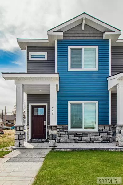 252 W 3rd N, St Anthony, ID 83445