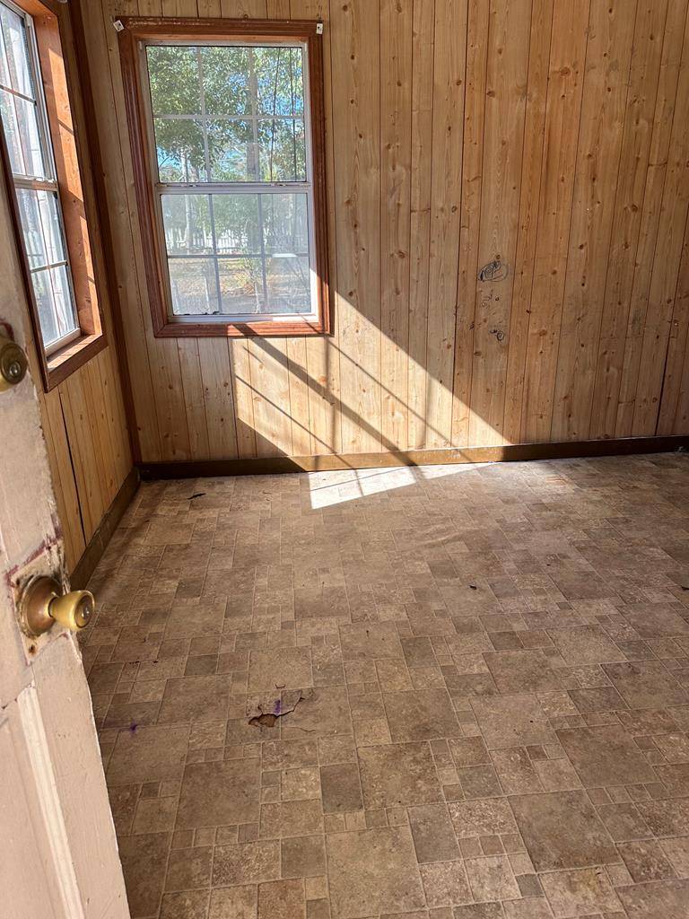 Valdosta, GA 31601,606 Cypress St