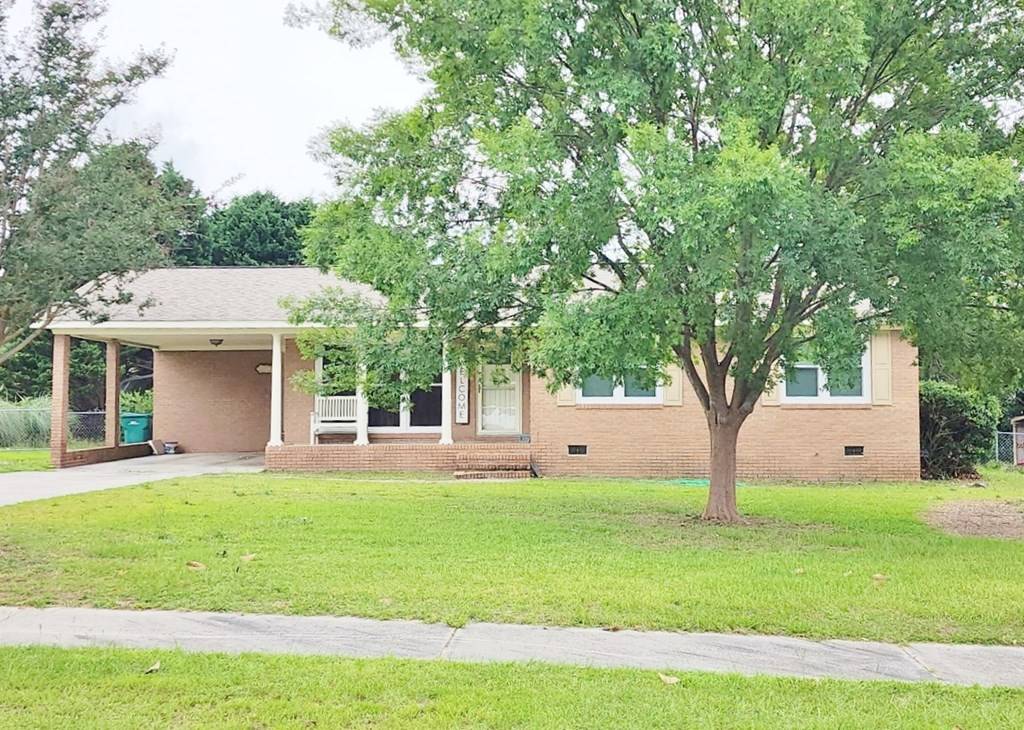 St Matthews, SC 29135,107 Azalea Dr