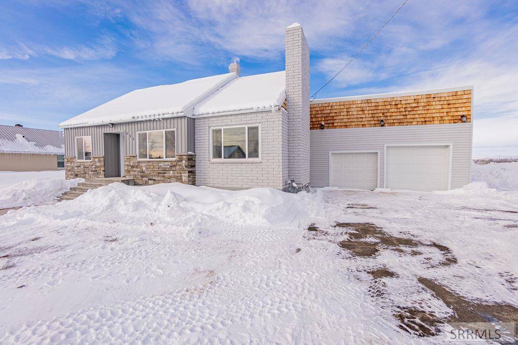 935 S 4th W, St Anthony, ID 83445