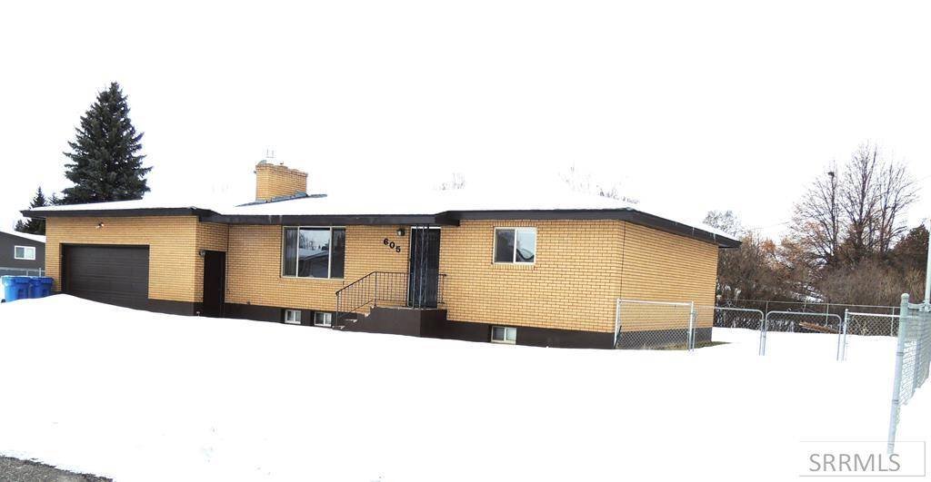 605 N 5 W, St Anthony, ID 83445