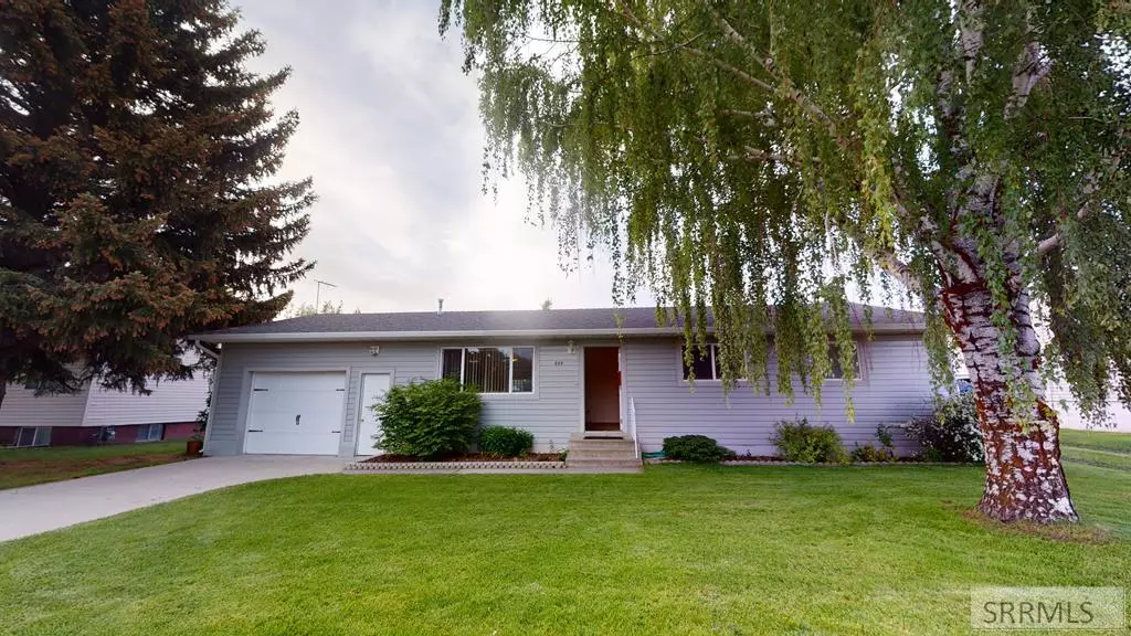 655 E 2 S, Grace, ID 83241