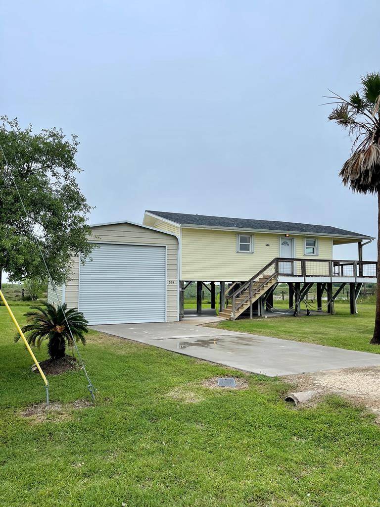 568 Mesquite Tree Loop, Rockport, TX 78382