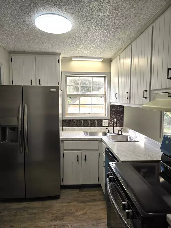 Valdosta, GA 31602,7 E Crestwood Circle